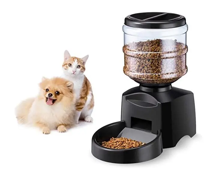 af8b4aa4c75e34e2a8606a51b6615945.webp Distributeur De Croquettes Automatique pour chat et chien