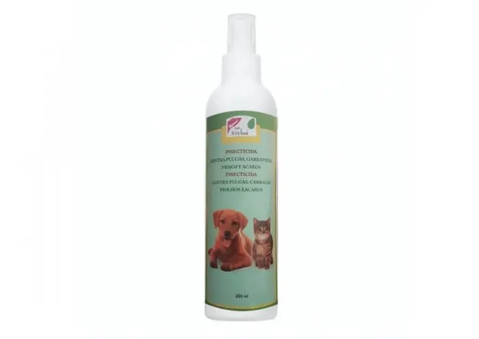 f3e97f30a70d7269aef3f2d3cddbd783.webp spray antiparasitaire pour chiens et chats